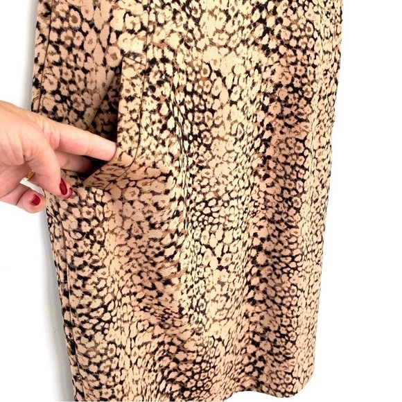 Land’s End  jersey knit dress with crew neckline and short sleeves, mini length - Picture 5 of 11